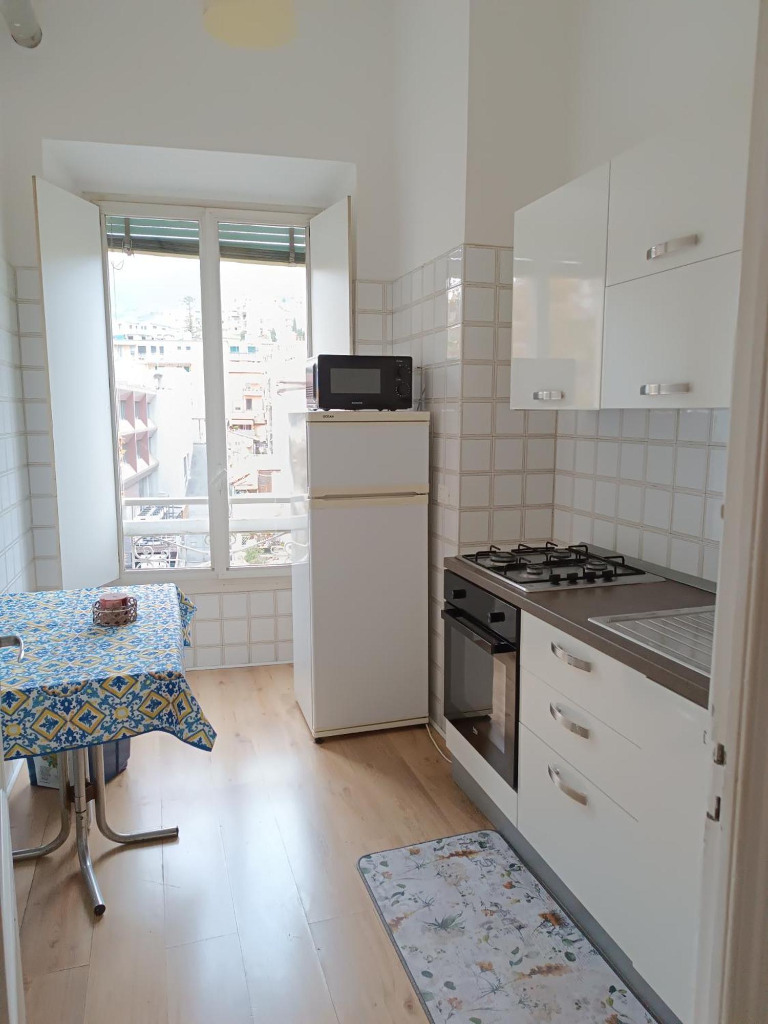 Center * San Remo